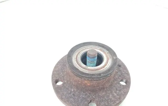 Audi A3 S3 8P Rear wheel hub