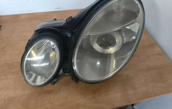 Mercedes-Benz E W211 Headlight/headlamp 15435900
