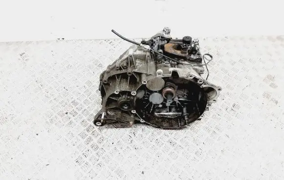 Volvo C30 Manual 6 speed gearbox 31259863