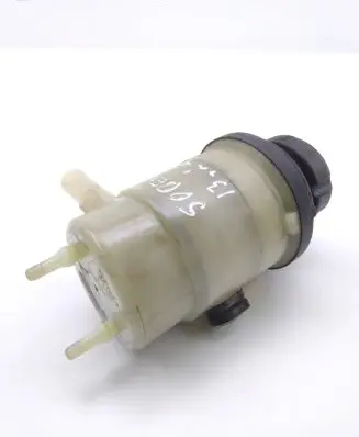 KIA Sorento Power steering fluid tank/reservoir