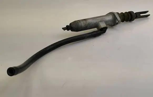 Audi A4 S4 B5 8D Clutch master cylinder 893721401D C0089321453A