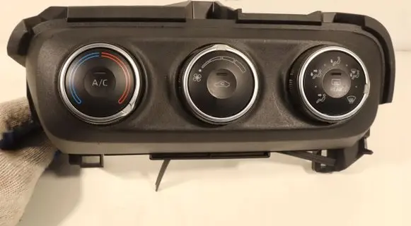Toyota Yaris XP210 Interior fan control switch 55406K0030