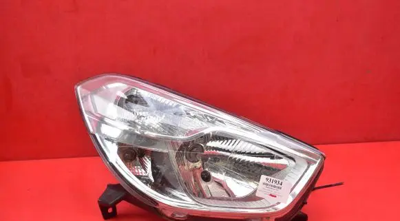 Dacia Dokker Headlight/headlamp 260102414R
