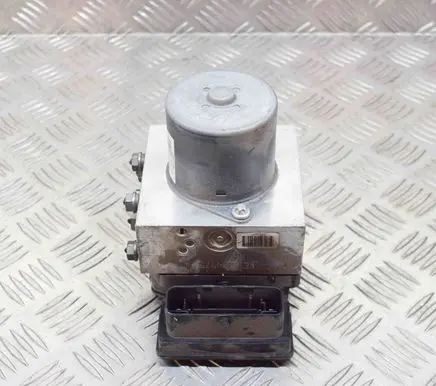 Volkswagen PASSAT B6 ABS Pump 54085807B 17618933A