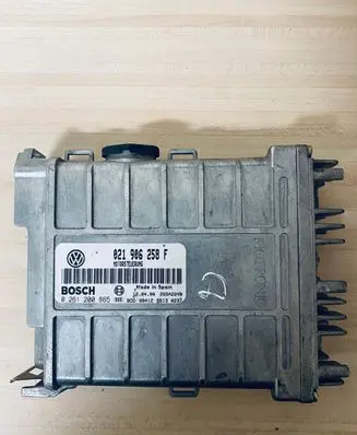 Volkswagen PASSAT B4 Engine control unit/module ECU 021906258F 021906258D