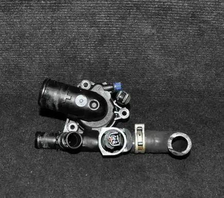 Renault Trafic II (X83) Thermostat 8200781512
