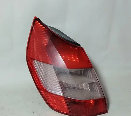 Renault Scenic II - Grand scenic II Rear/tail lights 8200127704 2SK00865901