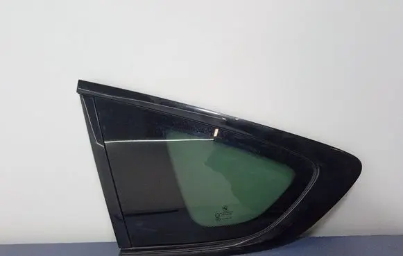 BMW 5 F10 F11 Rear side window