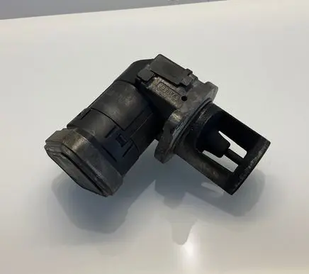 Mercedes-Benz E W211 EGR valve 00005320C4 109315 AC4062421101