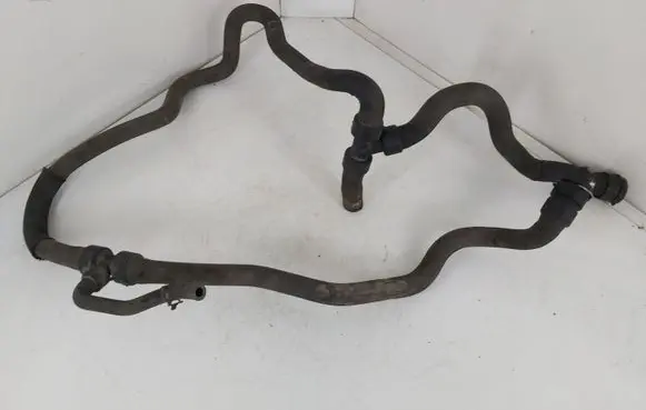 Ford Mondeo MK IV Engine coolant pipe/hose