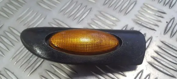 Opel Vectra B Front fender indicator light 90505713