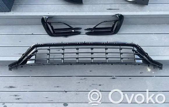 Volkswagen Golf VII Front bumper lower grill 5G0853677AE 5G0853665R 5G0853666R