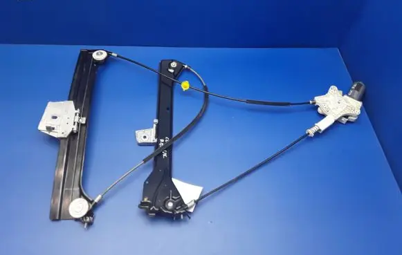 Mercedes-Benz CLK A209 C209 Front door window regulator with motor A2308200942 0130821920