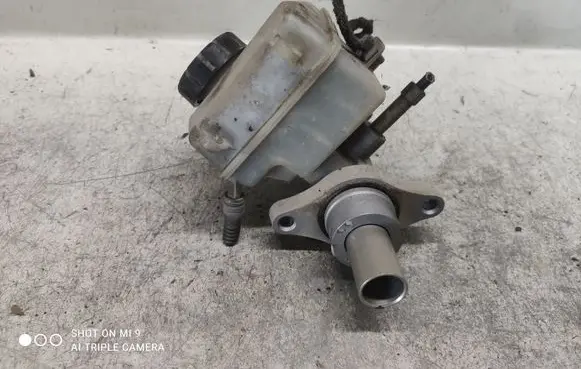 Opel Zafira B Master brake cylinder