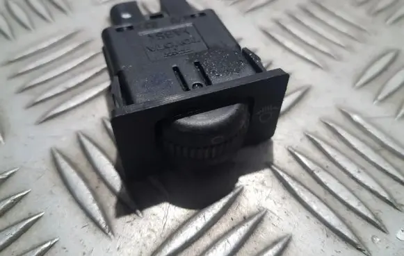 Toyota Avensis T250 Headlight level height control switch 8415205050 84152-05050