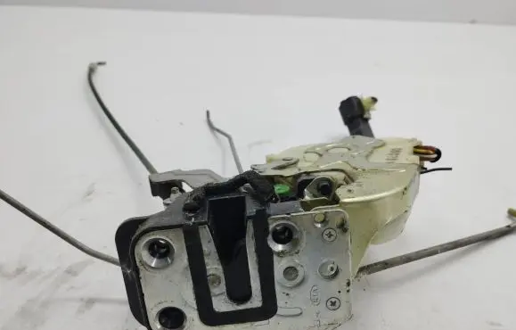 KIA Sorento Front door lock 060731