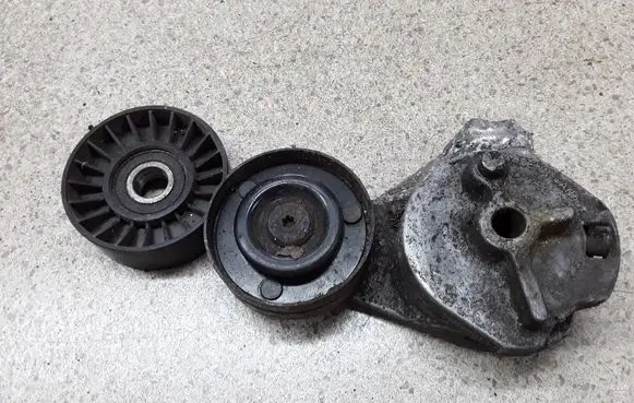 Cadillac STS Seville Alternator belt tensioner 