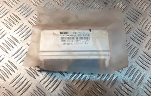 Toyota Yaris Engine control unit/module 896610D210 0261208036