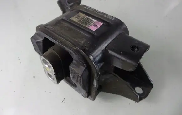 KIA Pro Cee'd II Gearbox mounting bracket 21830J3000
