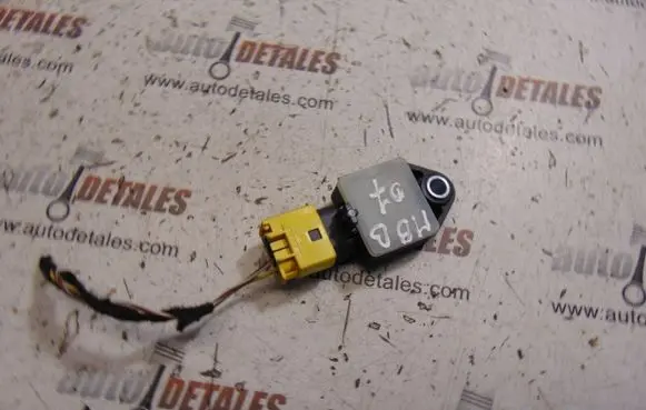 Mercedes-Benz B W245 Airbag deployment crash/impact sensor A1698202226