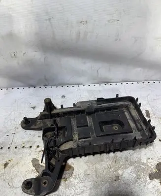 Volkswagen Golf VI Battery tray 1K0915333
