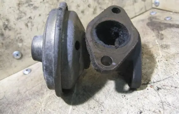 Renault Laguna I EGR valve 7700675487D96T311