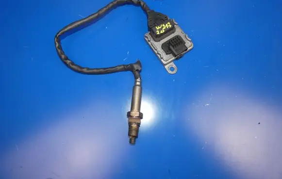 Mercedes-Benz E W213 Lambda probe sensor A0009058011 A3C0105750001