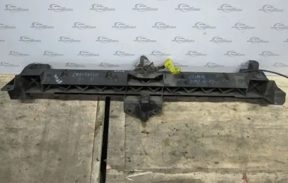 Top upper radiator support slam panel