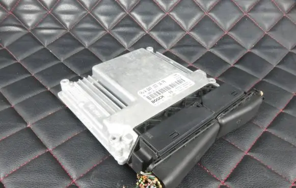 Mercedes-Benz E W211 Engine control unit/module A6471531679 1039S05776 0281011794