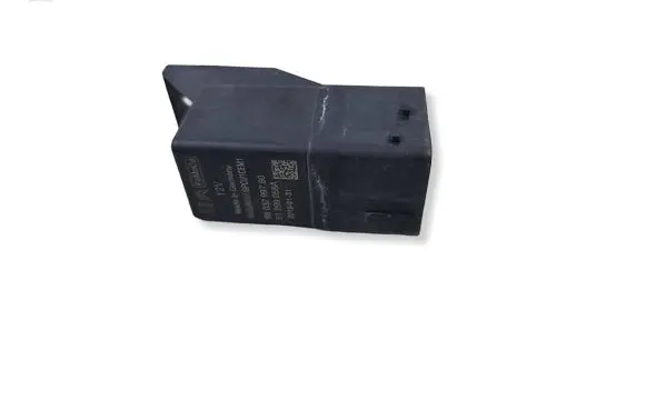 Peugeot Partner III Glow plug pre-heat relay 9803299780 20190131