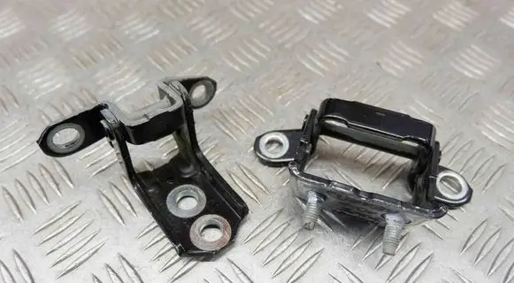Nissan Juke I F15 Rear door hinge set 