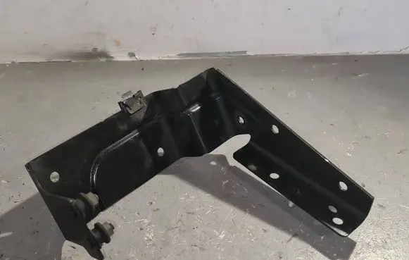 Mercedes-Benz S W222 Radiator mount bracket A2225041300