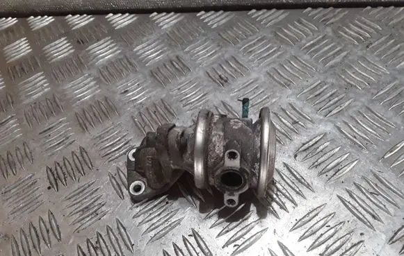 Audi A8 S8 D2 4D EGR valve 078131101F 72256000