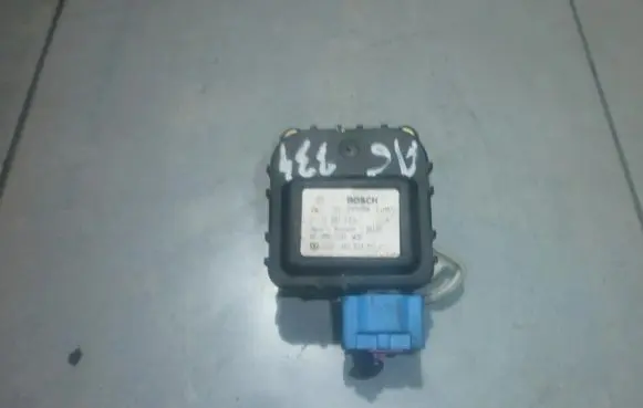 Peugeot Partner Air flap motor/actuator 0132801139 4B2820511C