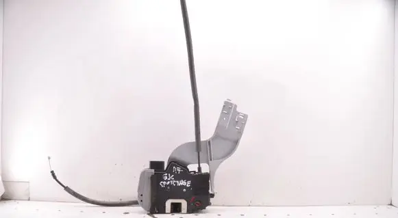 KIA Sportage Rear door lock 814103U010