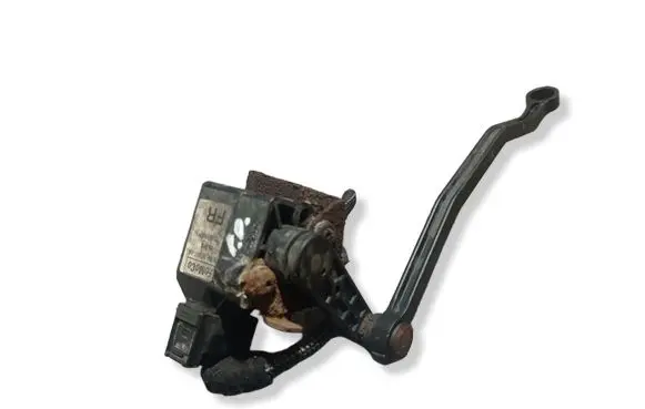 Volvo XC60 Headlight/headlamp level sensor 7G9N3C492AA
