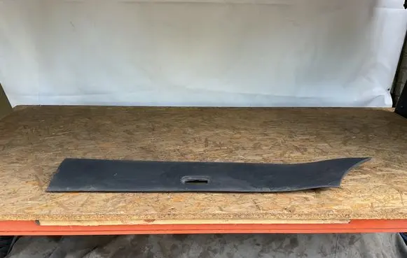 Mercedes-Benz Sprinter W907 W910 Rear fender molding trim A9106905700 A9106900902