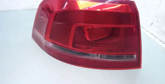 Volkswagen PASSAT B7 Rear/tail lights 3AF945095E 605001LI