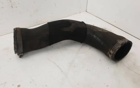 Volvo XC70 Intercooler hose/pipe 30792300