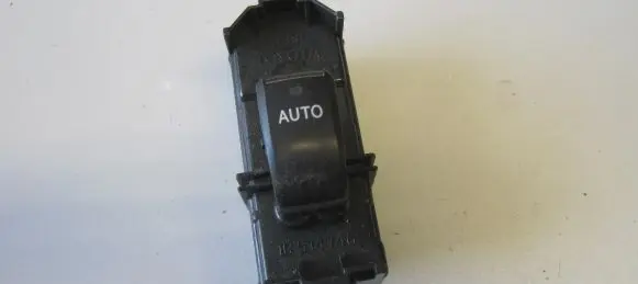 Toyota Land Cruiser (J120) Electric window control switch 8403060022