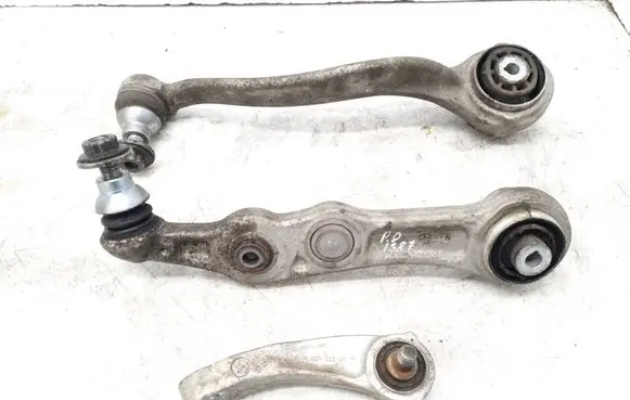 Mercedes-Benz C W205 Front lower control arm/wishbone A2053230817 20501
