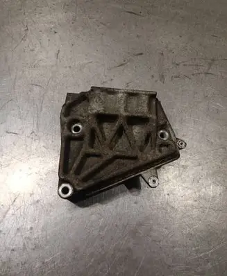 Opel Antara Engine mounting bracket 96440352