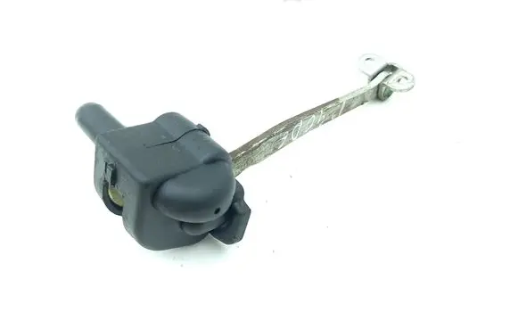 Maserati Quattroporte Rear door check strap stopper