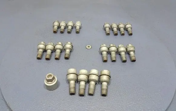 Audi Q7 4L Nuts/bolts