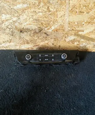 Opel Insignia B Climate control unit 39113537