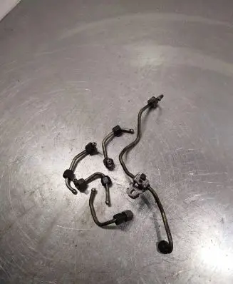Ford Mondeo MK IV Fuel injector supply line/pipe 