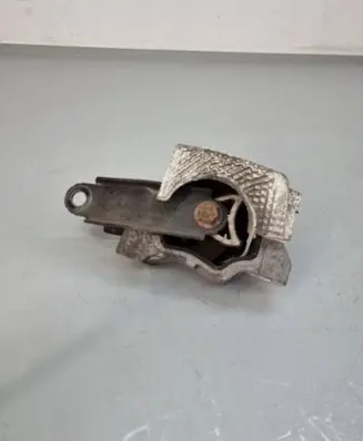 Land Rover Range Rover Evoque L538 Engine mount bracket 6g926p082
