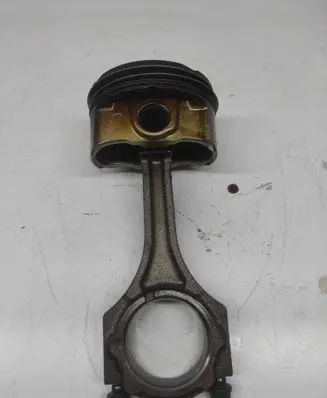 Lexus GS 250 350 300H 450H Piston with connecting rod