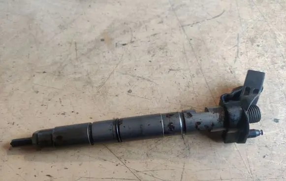 Audi A6 S6 C6 4F Fuel injector 059130277AB 0445115037