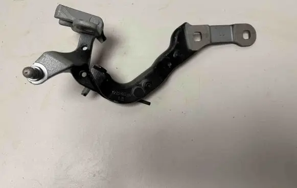 BMW X2 U10 Tailgate/trunk/boot hinge 9629241